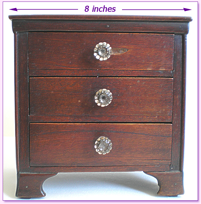 Miniature Chest 1